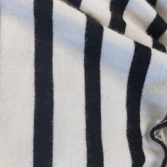 Green Envelope Los Angels Tank Striped black and white size Medium Knot … - Picture 5 of 5